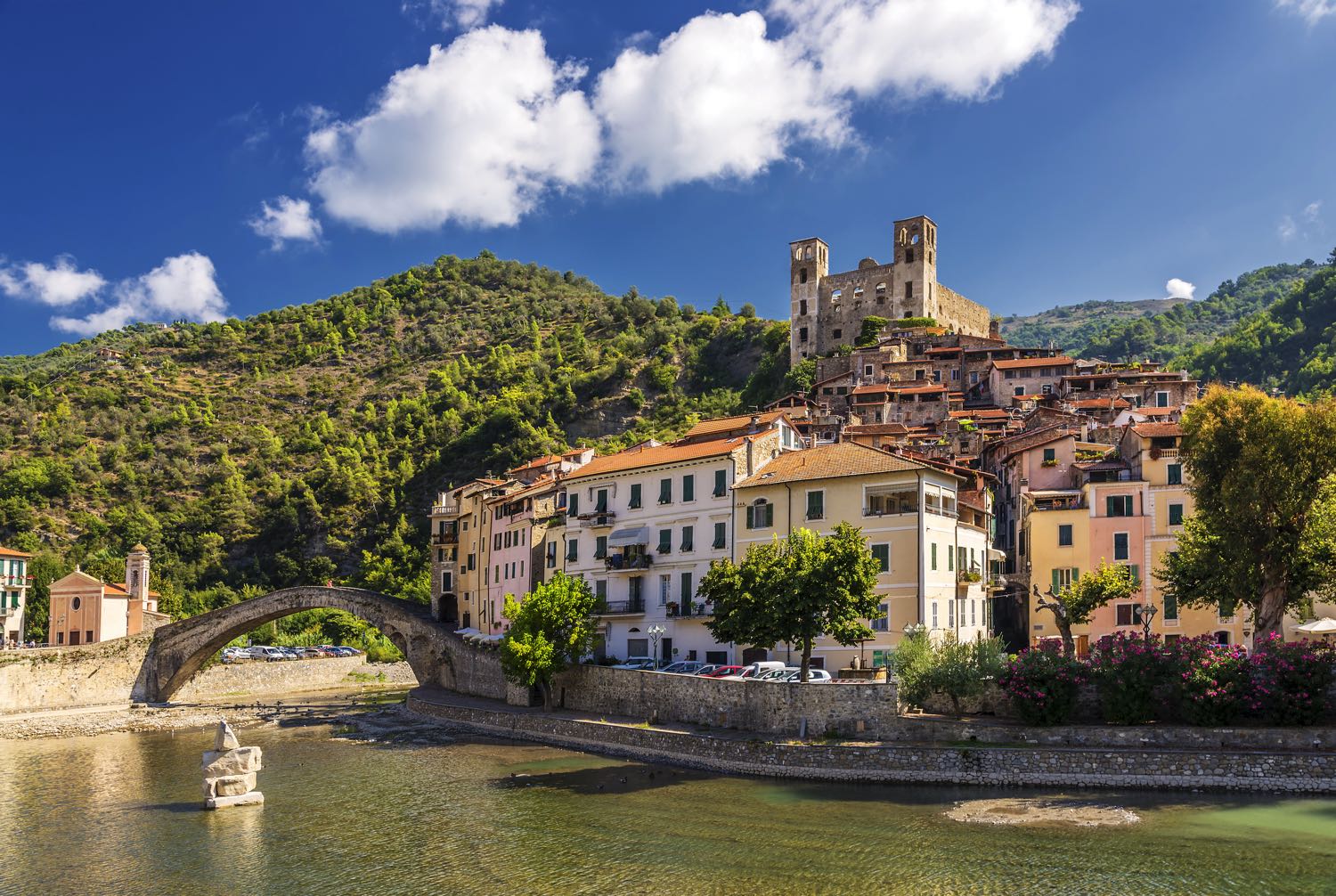 DINTORNI ENTROTERRA LIGURE